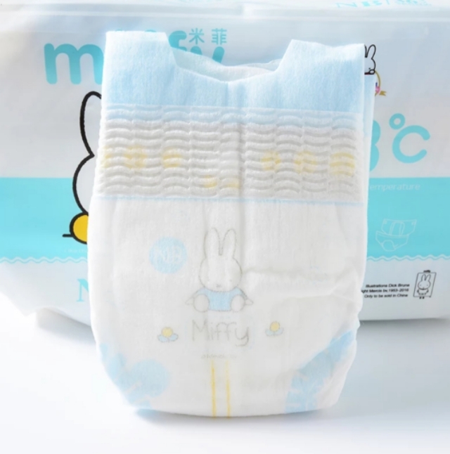 宝宝的纸尿裤怎么选择,给宝宝换纸尿裤正确方法