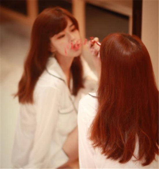 沫子晒四年前旧照,沫子素颜照片真实照片