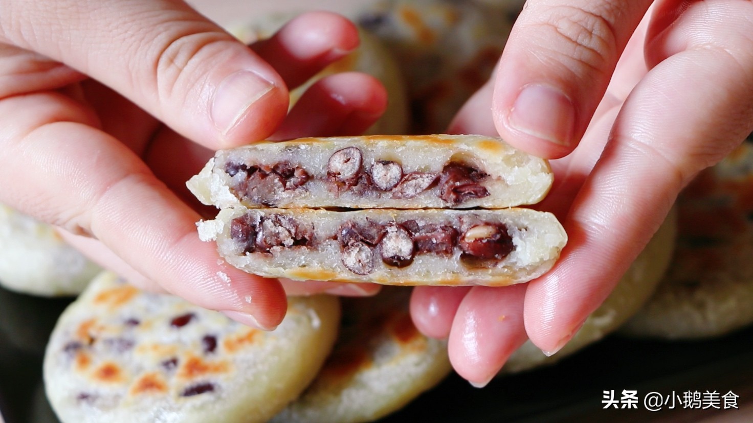 烙饼想要更好吃有诀窍掌握这两步,怎样烙饼好吃又有层松软凉了不硬