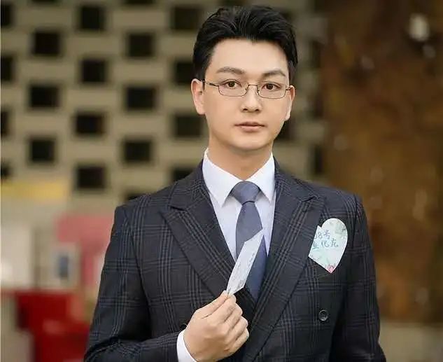 《安家》众人结局：小楼迎娶白富美，爷叔进局子，“锦姑咒”创业