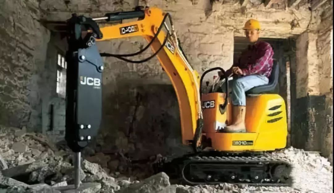 六型挖掘机,挖机市场最常见的几款挖掘机