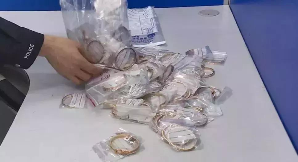 卡地亚耳钉价目表,卡地亚耳钉专柜正品