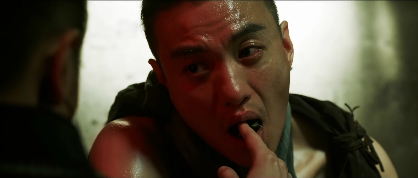 油腻过度的表情,表情太过于浮夸