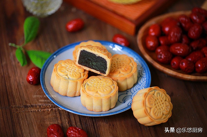 适合初学者做的枣泥月饼,从小爱吃豆沙包