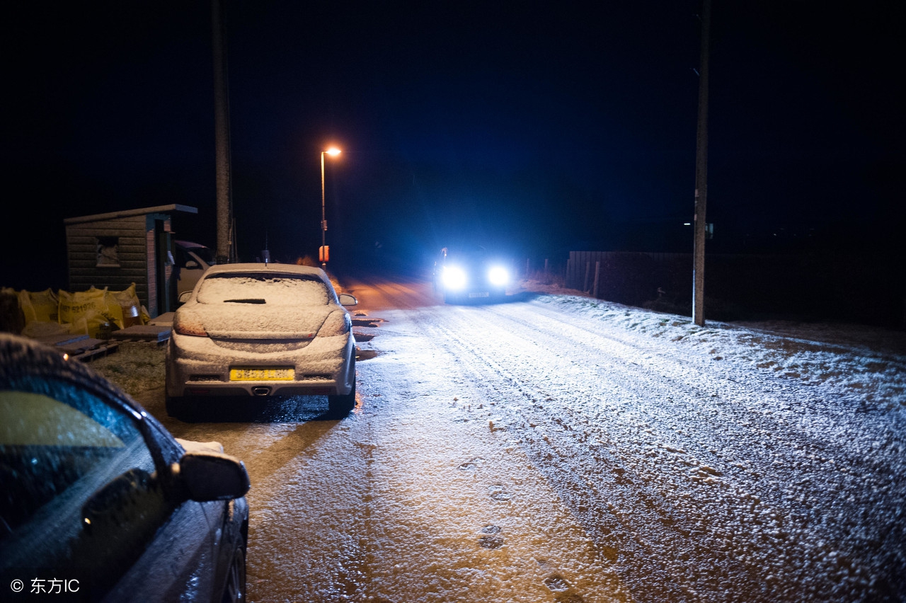 雪地轮胎打滑上坡,速腾雪地胎爬坡测试