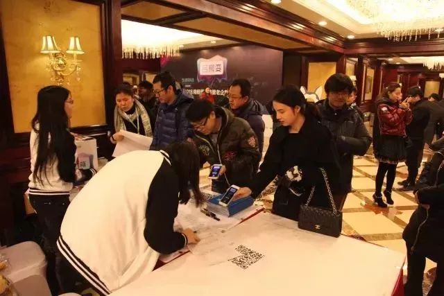 南极圈大事件,在南极圈我们做了什么