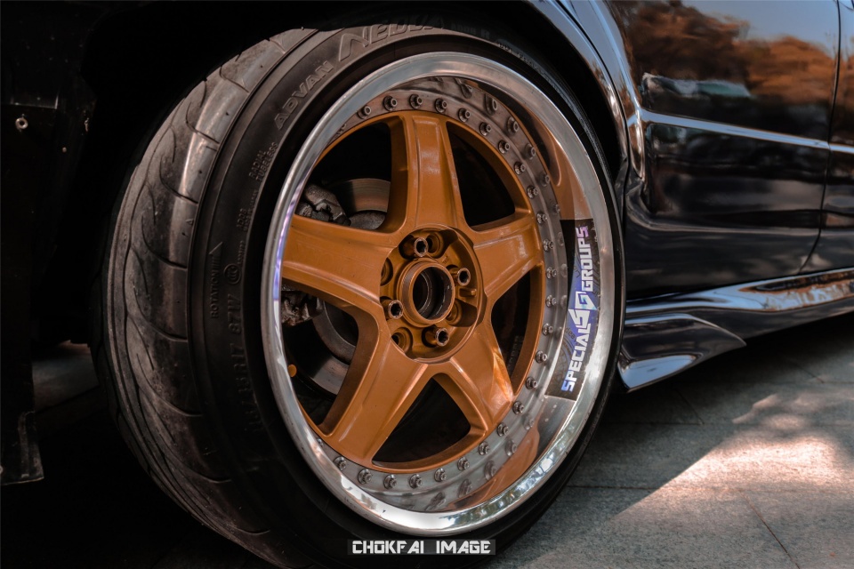 几几年的马自达323最好看,亲手打造超级车