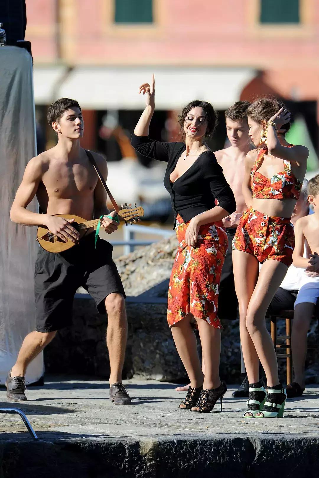 意大利“女神”莫妮卡·贝鲁奇，成名前曾做过12年的花瓶