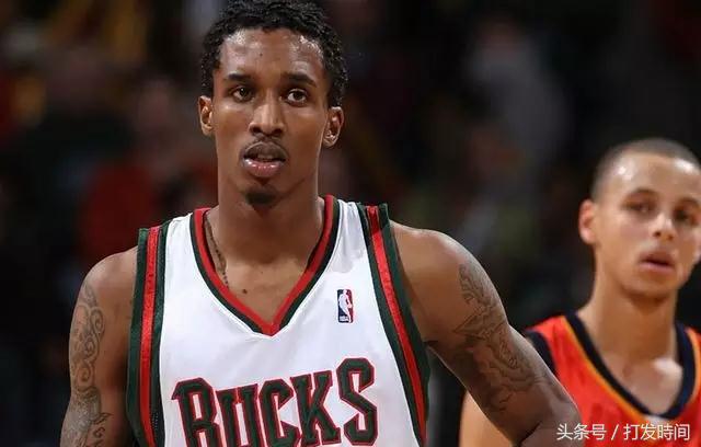 赚钱还是做自己想做的工作,不管你做什么工作都要挣钱