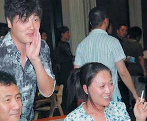 49岁那英素颜照,49岁那英近照曝光