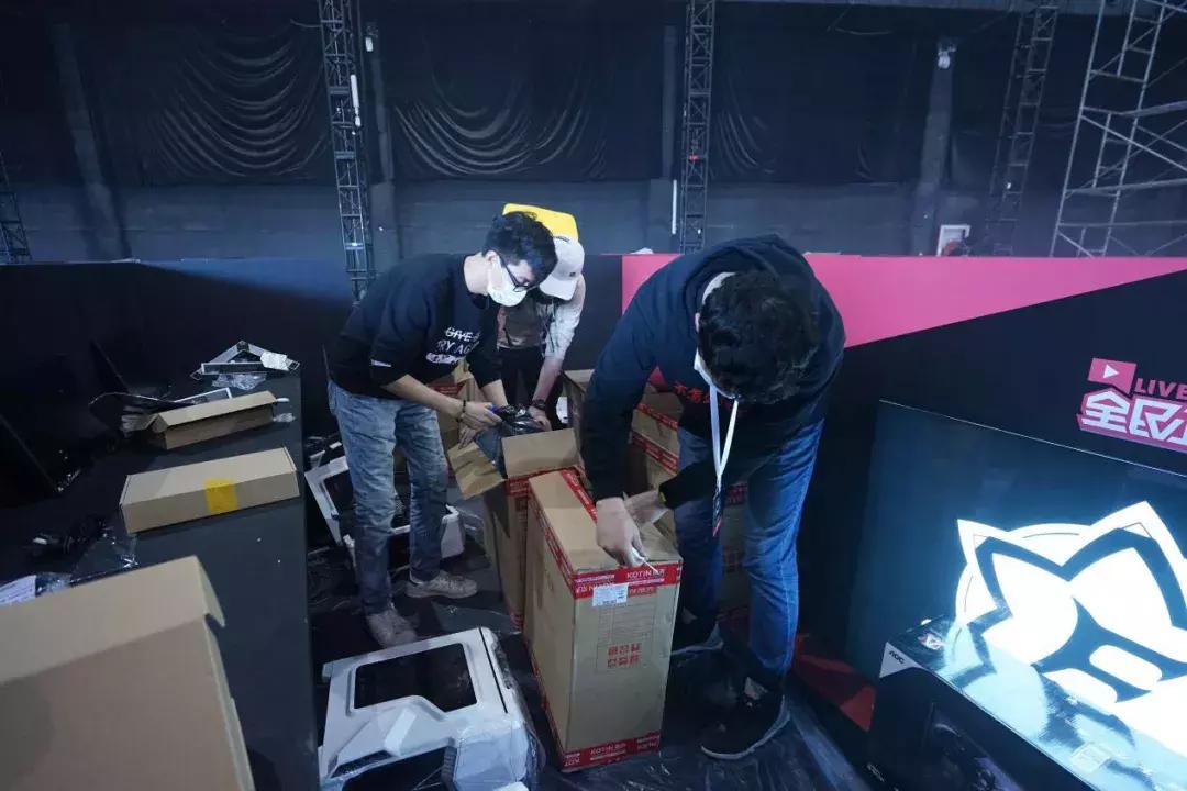 全民吃鸡贺岁杯决赛第二场解说,全民吃鸡贺岁杯总决赛的质疑