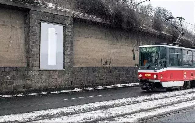 特殊展览，塞入我*体下**的东西！