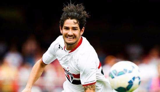 帕托球迷狂呼迪丽热巴视频,帕托表白迪丽热巴上热搜了吗