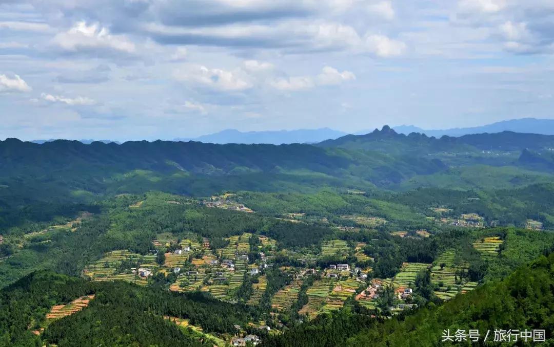 旅游最美的风景在火车上,一张火车票走遍中国最美的地方