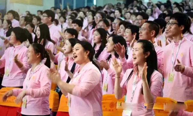 神奇!瞬间让你人见人爱的魅力四法,从此贵人不断,广开善缘