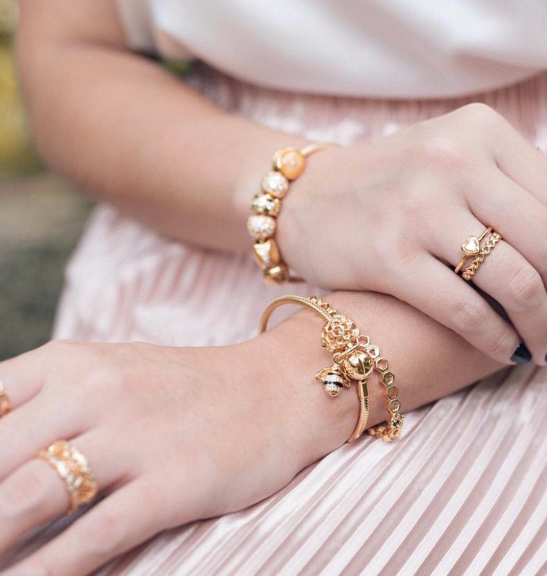 撩人的技巧你不缺，想要回头率百分百？那就要有撩人的配饰