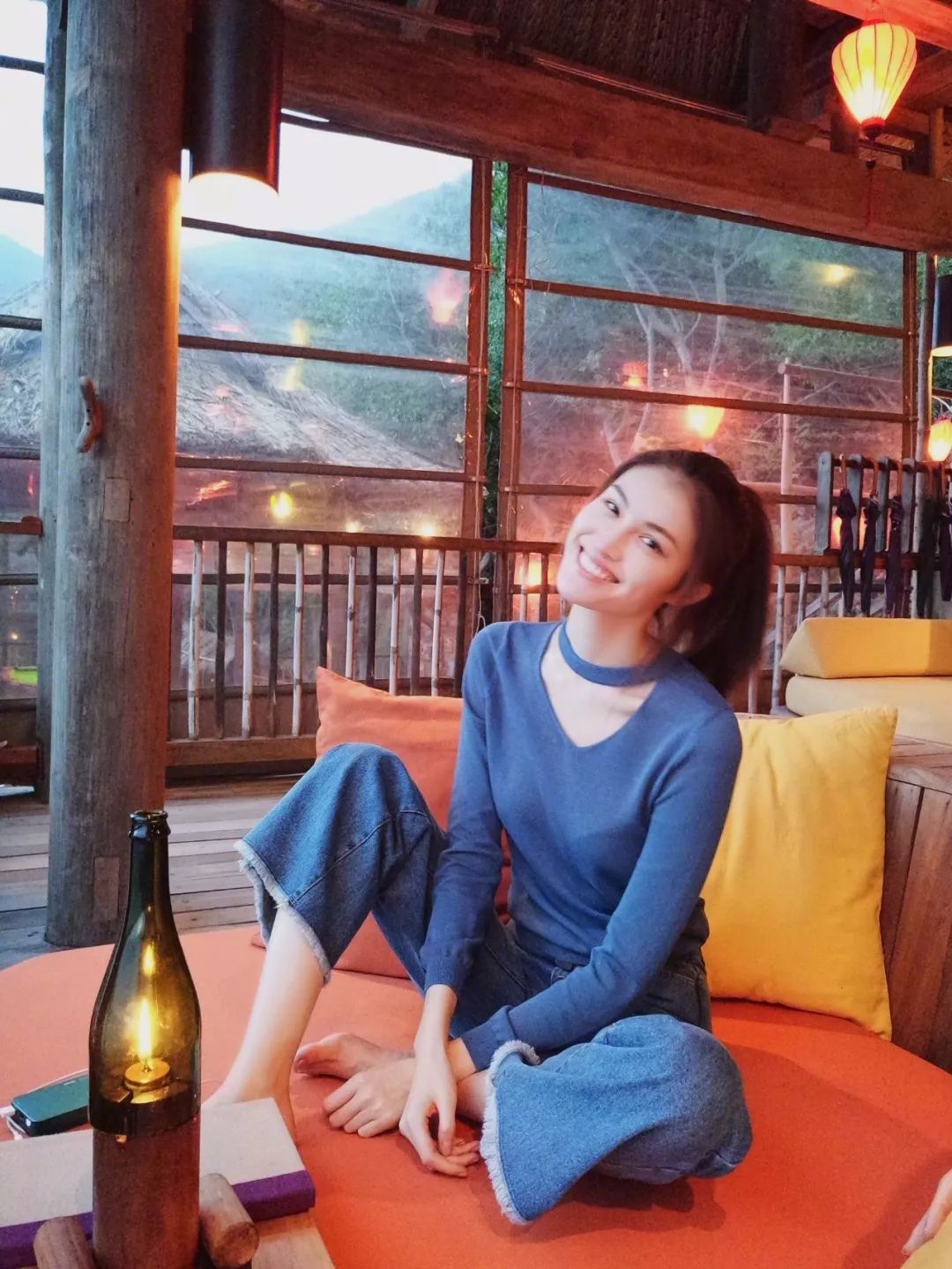 何穗美白美黑对比图,何穗白到底有多美