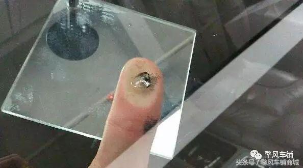 车玻璃裂痕修复,车玻璃裂痕修复靠谱吗