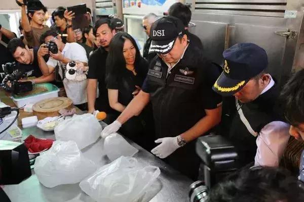 lv假货gucci,假的lvgucci