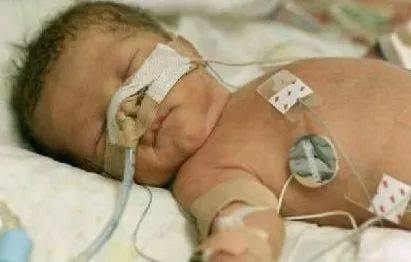 吸毒怀孕生下的孩子,爸妈吸毒生下的婴儿是什么的症状