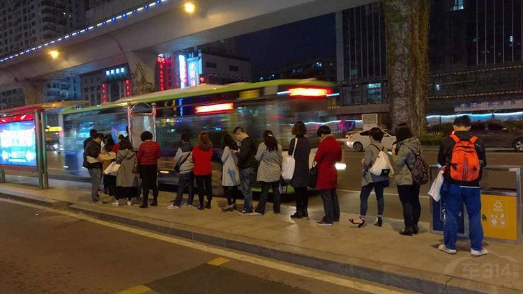 高德地图拍站牌怎么挣钱,高德地图随手拍有钱赚吗