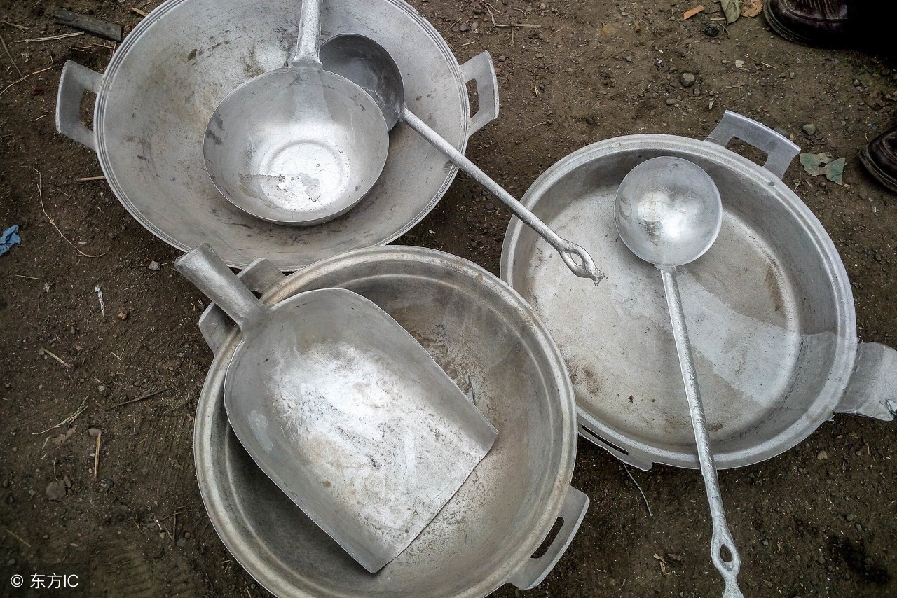 家庭炒菜用生铁锅还是熟铁锅,现在家庭炒菜最好的锅是什么锅