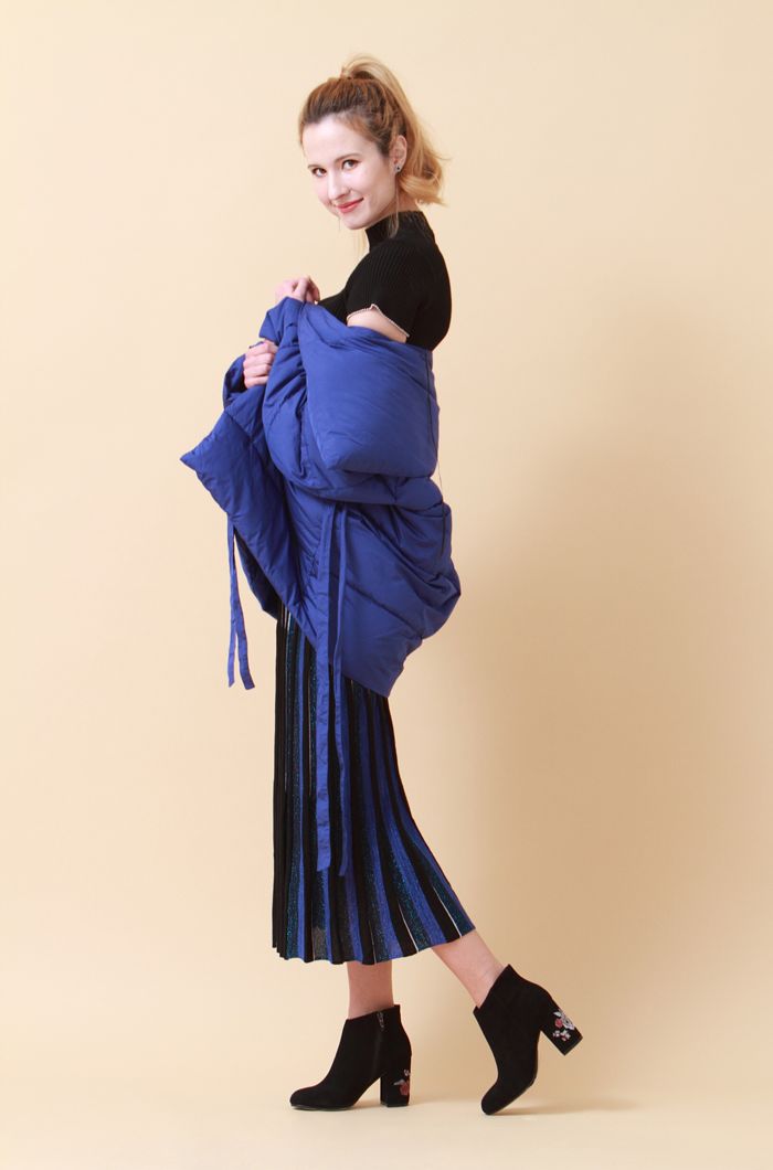 真皮春季短靴女100牛皮浅灰色,适合春天穿的短靴