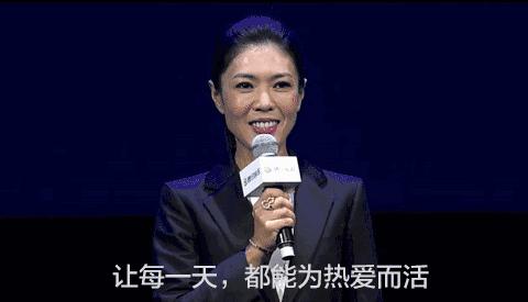 爱皮草爱蹭照、做微商搞代言，揭秘时尚芭莎女王——苏芒