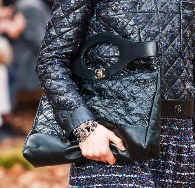 什么方法可以淘到大牌小样,loewe和celine草编包哪个好