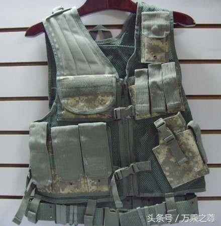 美国海军陆战队强力侦察连,美国陆战队特种兵装备