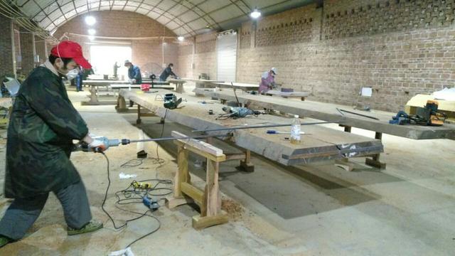 实木大板桌猫腻,实木大板桌坑坑洼洼