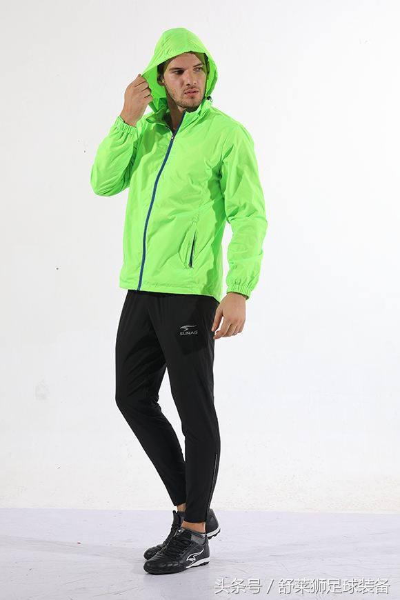 舒莱狮荣耀系列风雨衣新品上市,舒莱狮足球风雨衣
