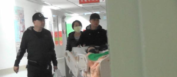 安以轩紧急入院做手术!被曝腹痛、*体下**出血疑似宫外孕