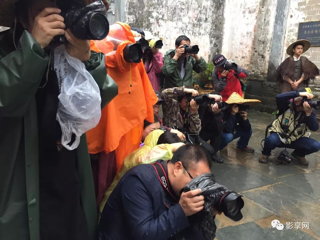 天青色等烟雨景德镇,天青色等烟雨景德镇文案