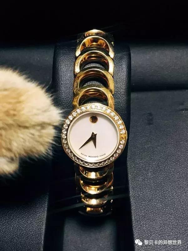 戴表和不戴表的对比照,男生戴表和不戴表有什么区别