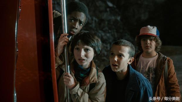 怪奇物语5季片酬,怪奇物语第三季女救生员