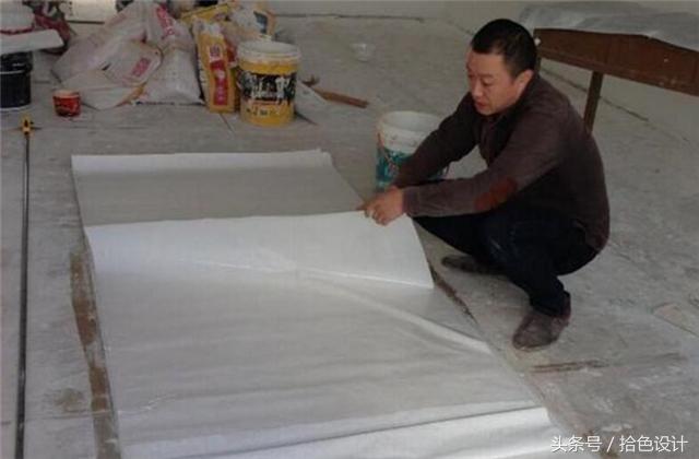 墙体开裂壁纸也一起开裂怎么处理,有壁纸的墙体裂缝补救方法