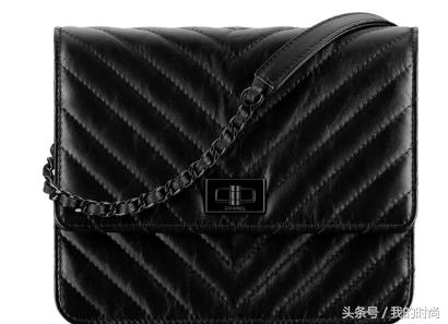 ChanelClutchwithChain最新款千万要慎入呀，看了就想买！