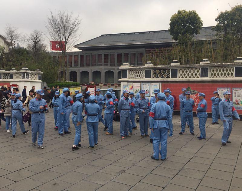 刘瀚锴先生在贵州进行文化艺术交流和参观学习