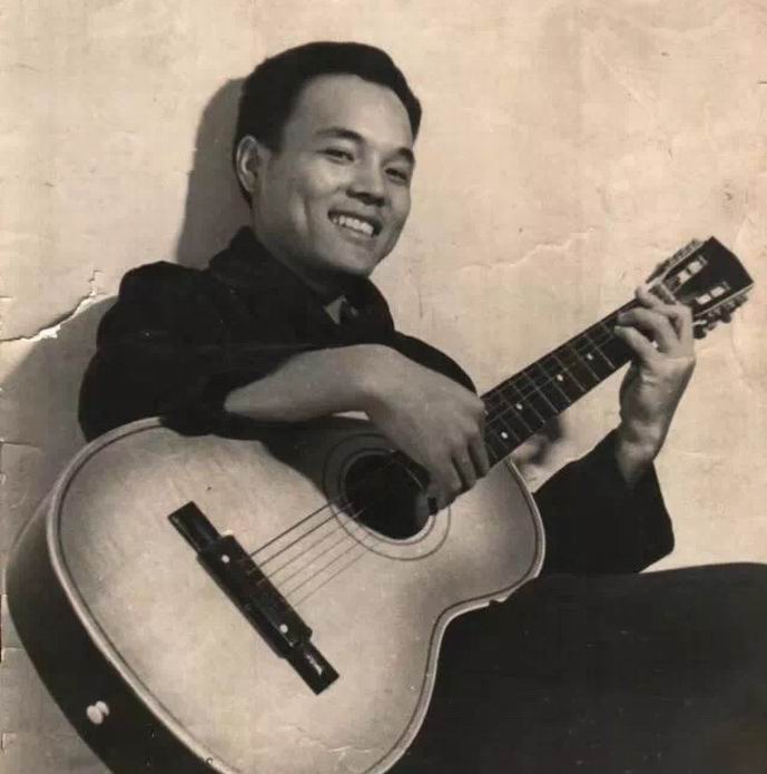 民国至今父子两代都是吉他高手,80年代一把好吉他能买间门脸房