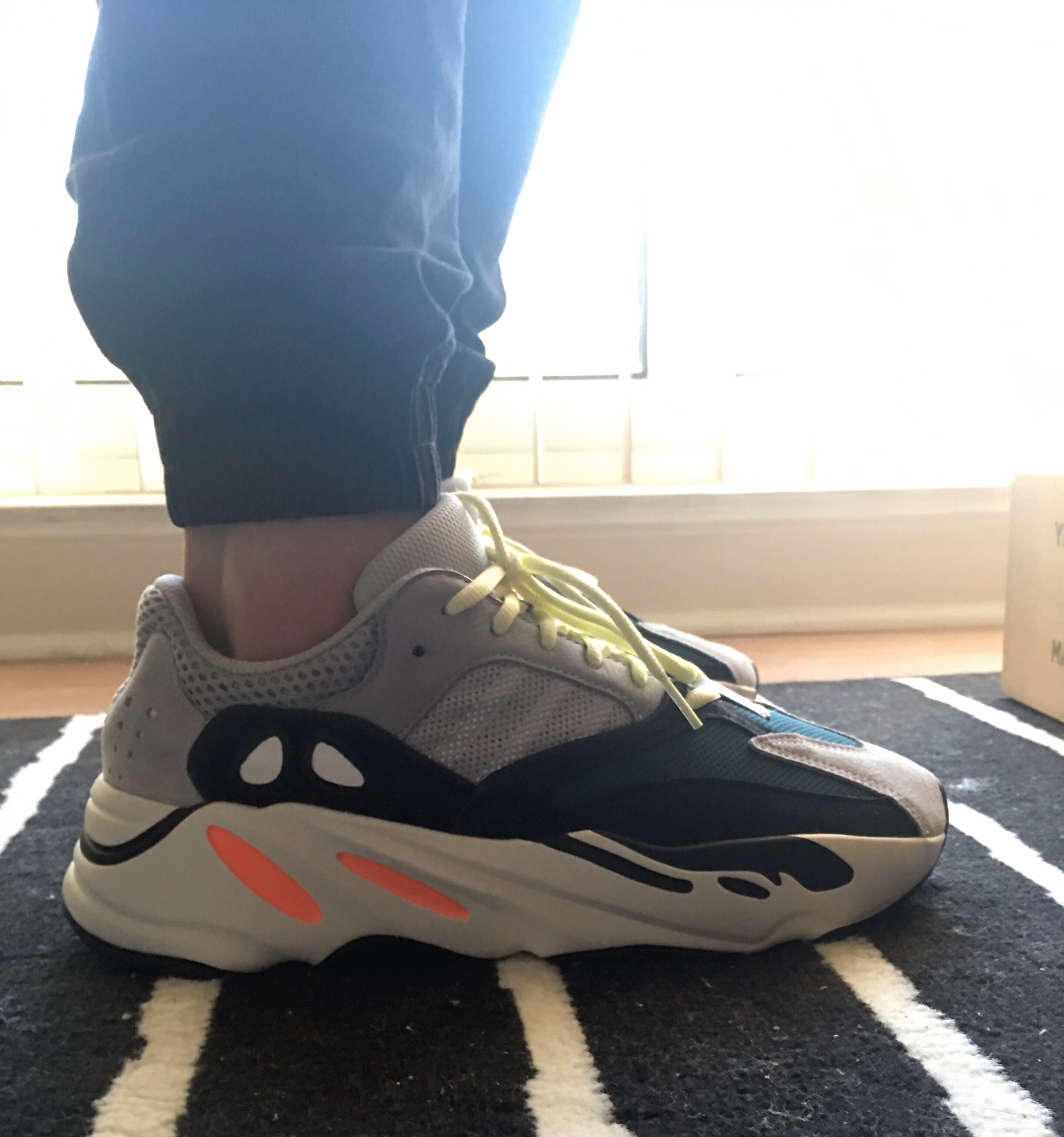 椰子700哪个版本最好看,椰子700黑生胶真假对比