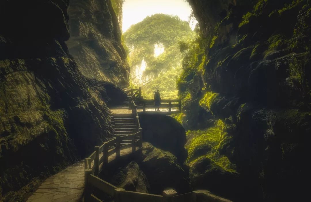 旅拍如何提升自己的质感,旅拍朋友圈怎么吸引人