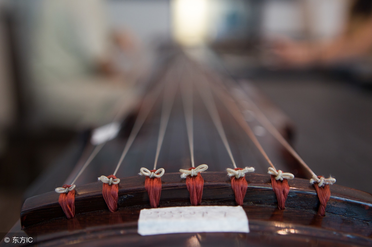 古琴弹不出音怎么回事,学古琴怎么也弹不出来古琴的韵味