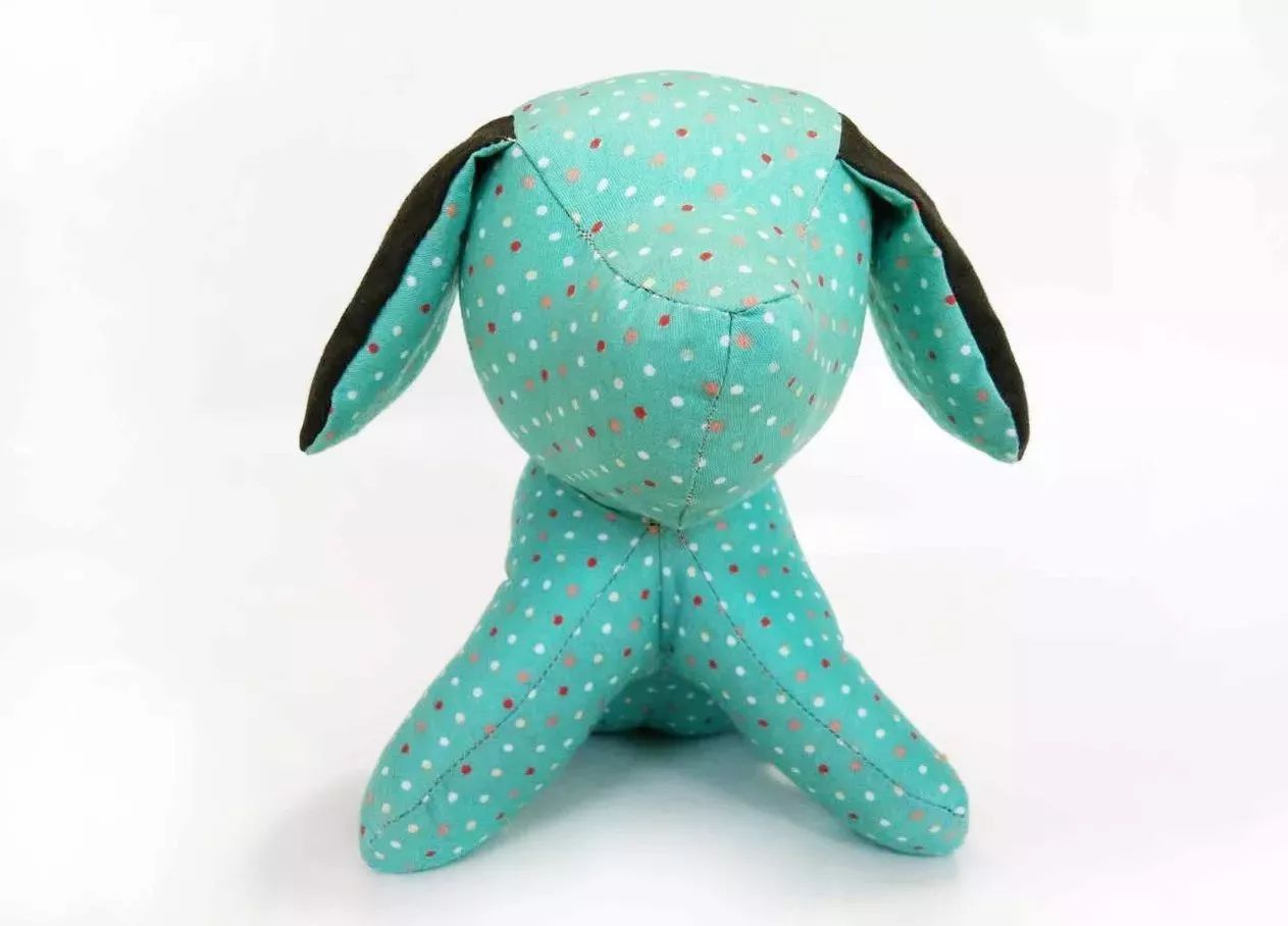 做狗狗玩偶的教程,怎么样用狗狗的毛做一个小型玩偶