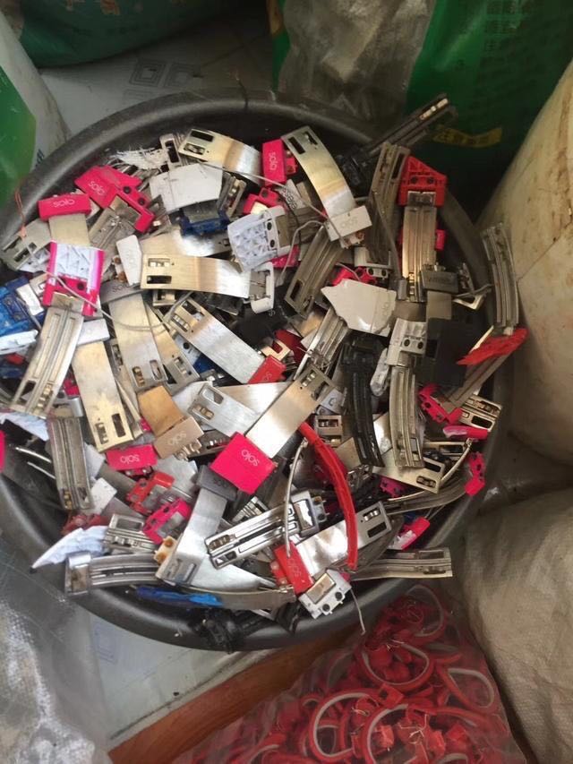 beatsbosesony头戴式耳机对比,bosesonybeats耳机哪个好