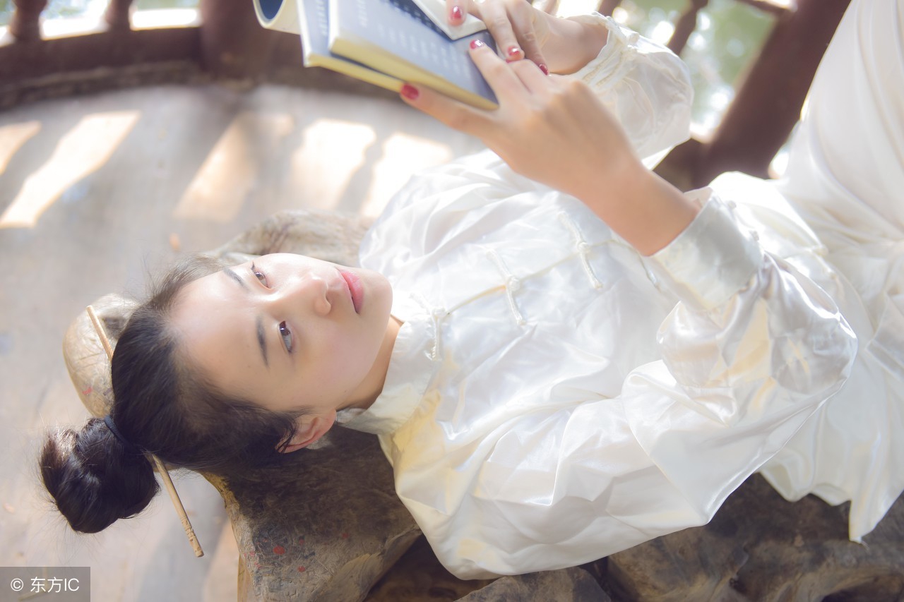 漂亮的女生睡觉打呼噜,女生睡觉打呼噜很丢人吗