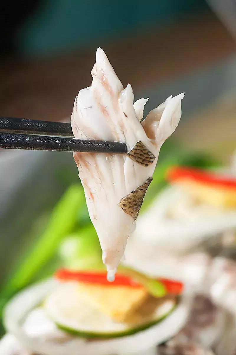 放弃法国巨额财产的法籍华裔回到上海，只为追求做出美食的梦想！