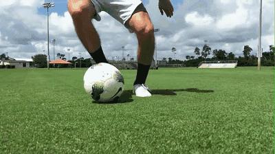 左右脚平衡训练方法,踢球左右脚平衡