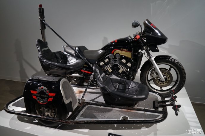 汽车博物馆带你了解蝙蝠侠战车,汽车博物馆蝙蝠侠战车