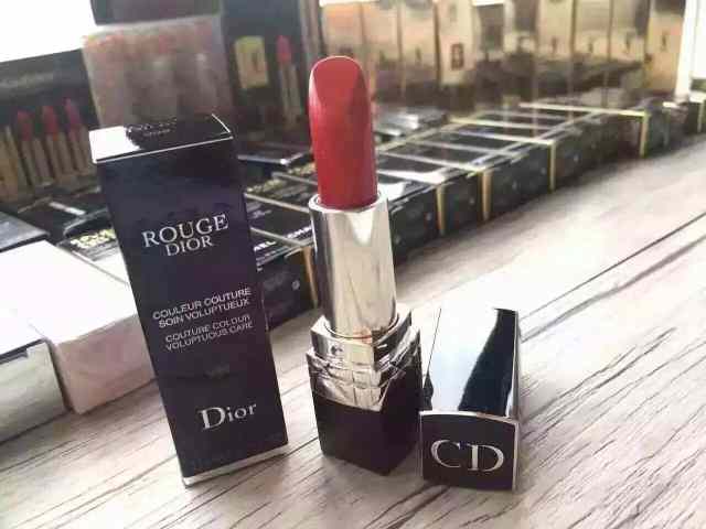 后宫佳丽三千却独宠这几支口红！真正用掉的口红大盘点！